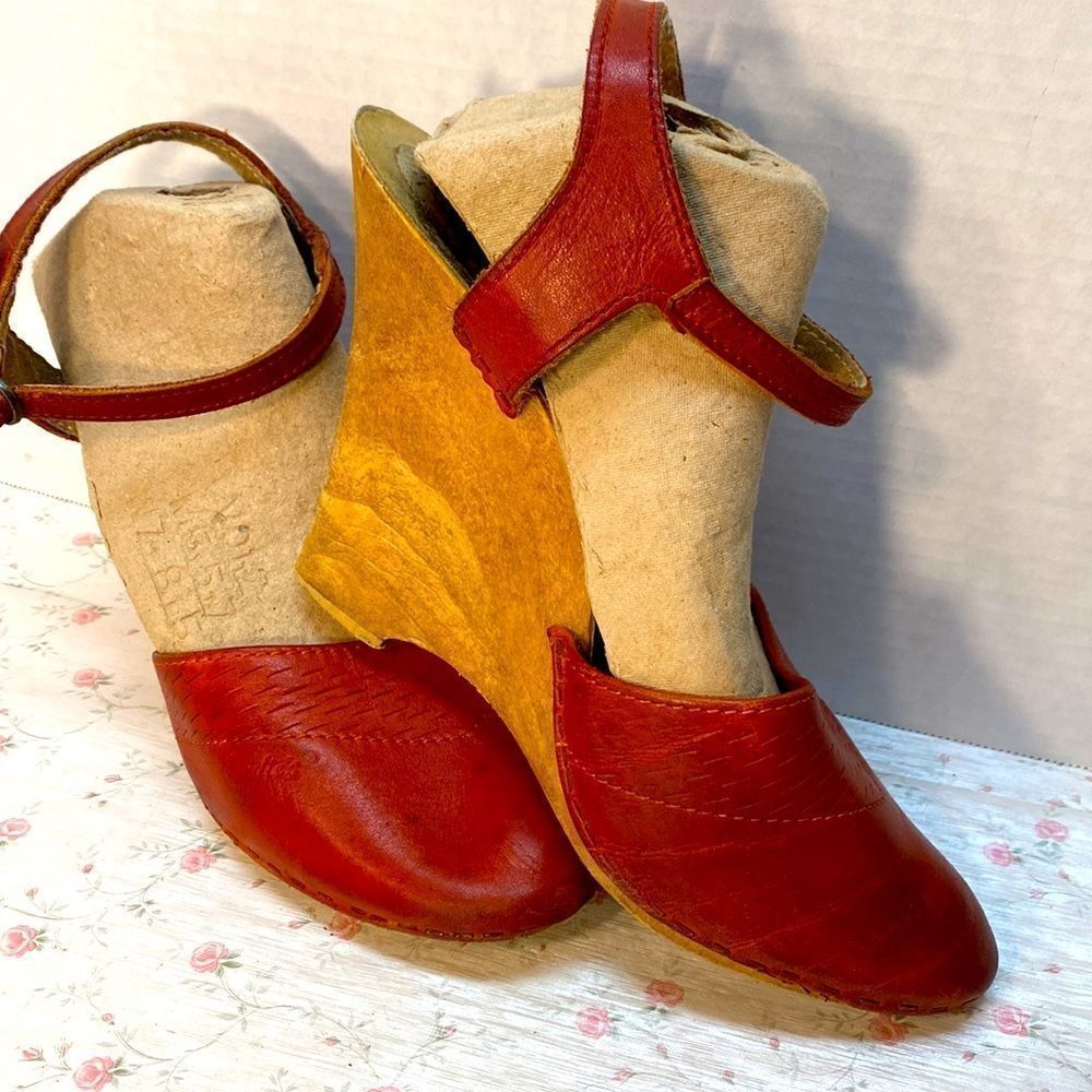 Vintage 1980 Candie’s Heals with Strap
